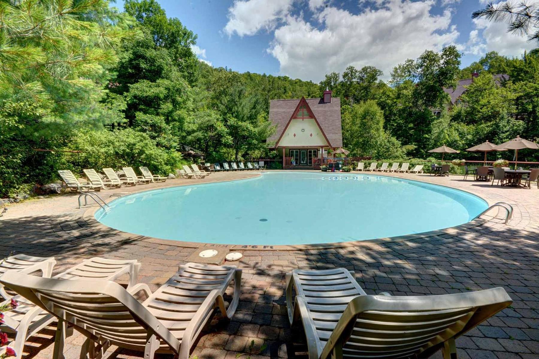Apartament Le Plateau East By Tremblant Vacations Mont-Tremblant Zewnętrze zdjęcie