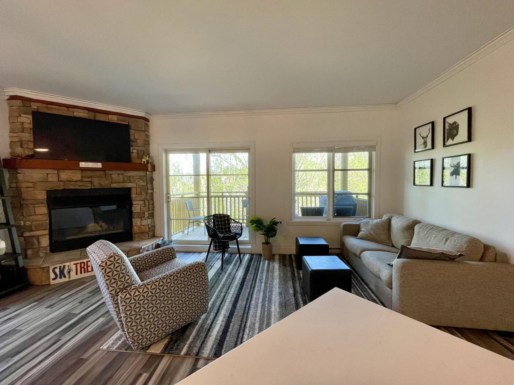 Apartament Le Plateau East By Tremblant Vacations Mont-Tremblant Zewnętrze zdjęcie